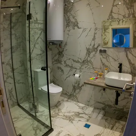 Apartment Luxury 1 Bedroom 3rd Floor *